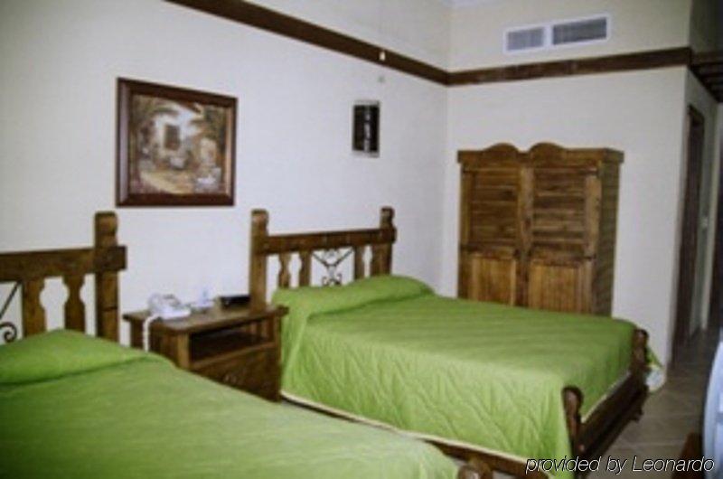Matum Hotel & Casino Santiago De Los Caballeros Kamer foto
